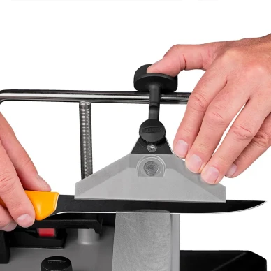 kj 140 sharpening fillet knife orange 800x800 kuva